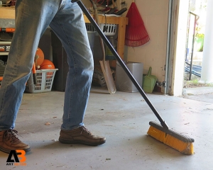 تمیز کردن کف های بتنی کثیف محوطه شما