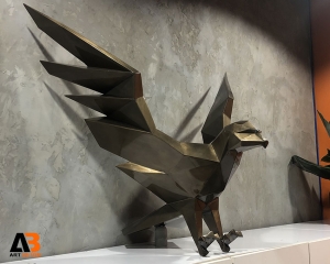 مجسمه فلزی عقاب